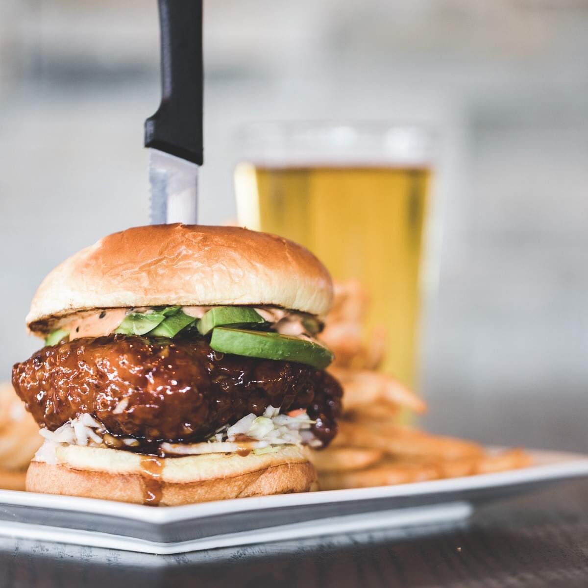 A sandwich and beer.