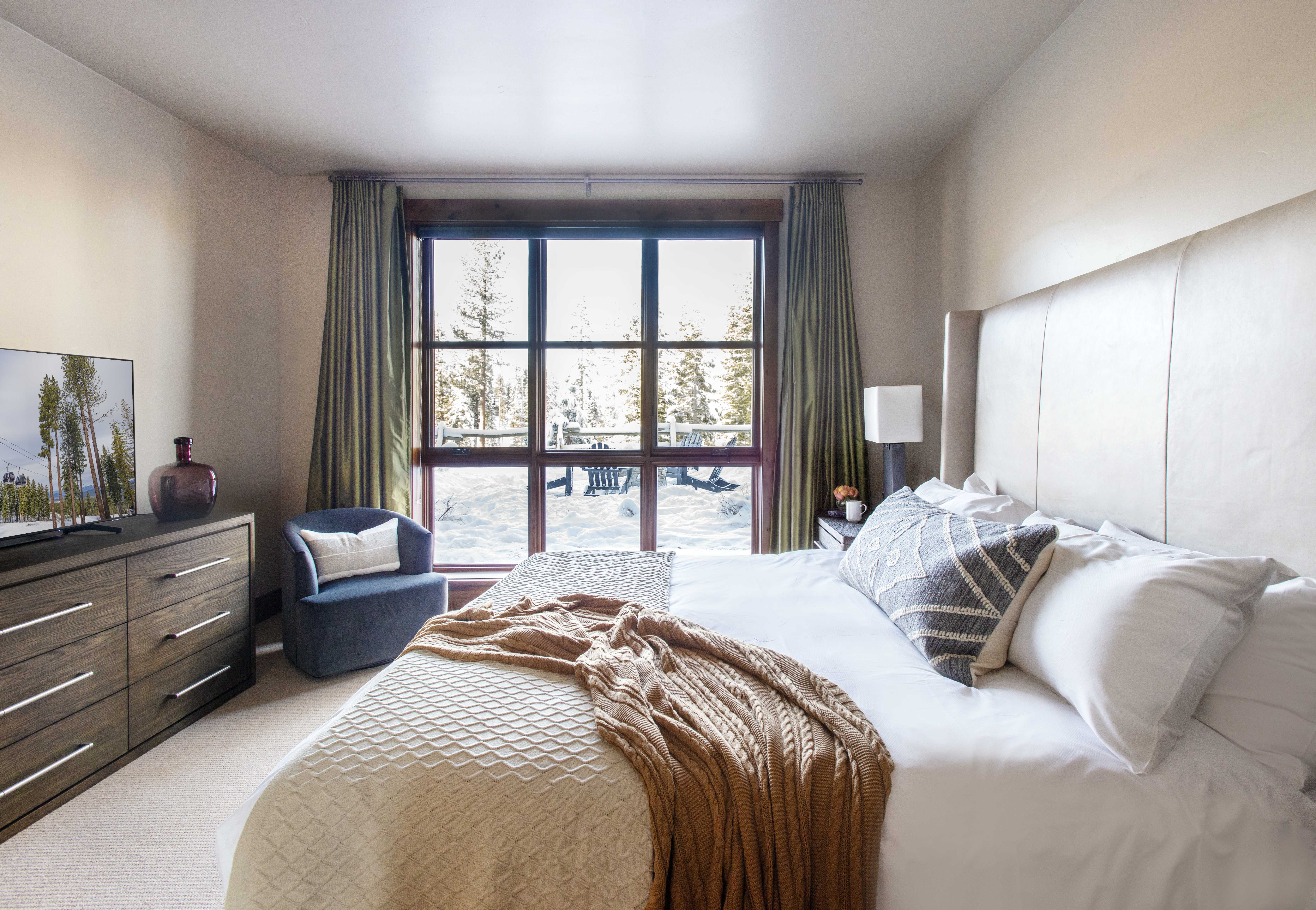 The bedroom of an Exclusive Resorts private home in Lake Tahoe, California.